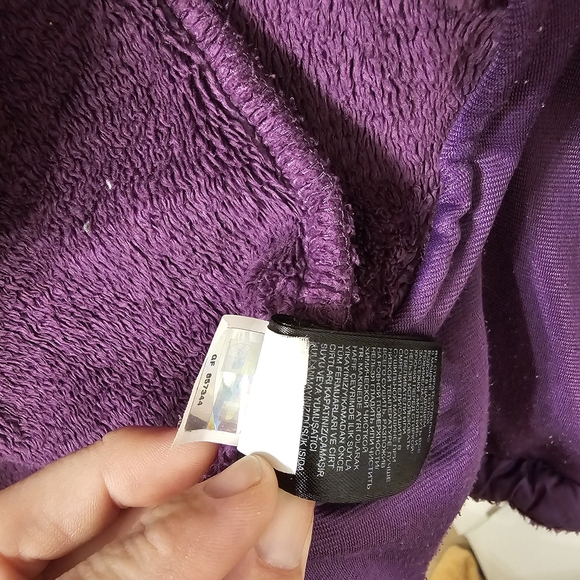 The North Face Deep Purple Hooded Fleece - Picture 4 of 5